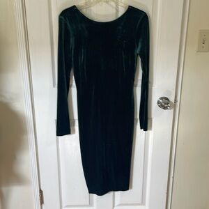 H&M velvet material cocktail dress size 6 new with tags